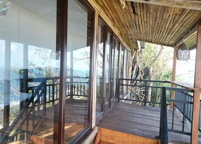 Baraccuda Nunggalan Lodge